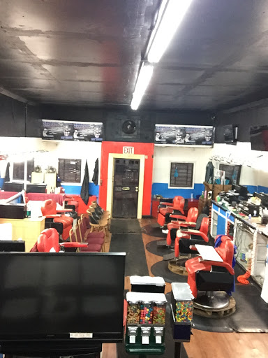 Barber Shop «SpotLight Barber Shop», reviews and photos, 2673 N Buffum St, Milwaukee, WI 53212, USA