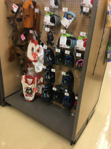 Pet Supply Store «Unleashed by Petco», reviews and photos, 16848 San Fernando Mission Blvd, Granada Hills, CA 91344, USA
