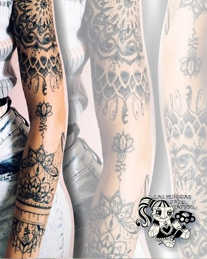 Jade_tattoo_ & piercing studio las muñecas