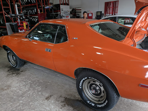 Tire Shop «Discount Tire Store - Oak Lawn, IL», reviews and photos, 6635 95th St, Oak Lawn, IL 60453, USA