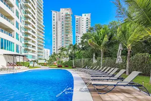 Residencial Isola Cancún image