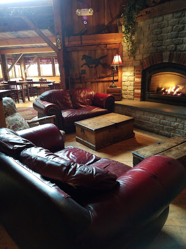Restaurant «Ellacoya Barn & Grille», reviews and photos, 2667 Lake Shore Rd, Gilford, NH 03249, USA