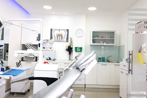 Dental Centar Mihajlović Stomatoloska Ordinacija image