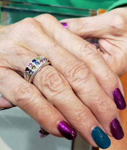 Jewelry Repair Service «Le Vive Jewelry», reviews and photos, 3540 Riverside Plaza Dr #312, Riverside, CA 92506, USA