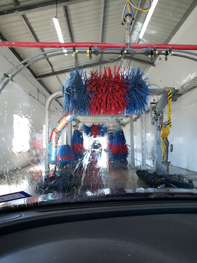Lovett Car Wash en Pleasanton