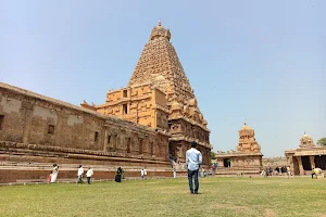 Thanjai Periyakovil image