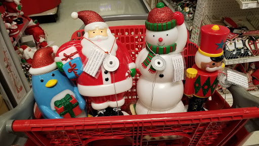 Department Store «Target», reviews and photos, 13301 Gateway Center Dr, Gainesville, VA 20155, USA