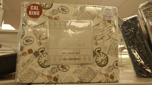 Clothing Store «Ross Dress for Less», reviews and photos, 3450 Village Dr, Castro Valley, CA 94546, USA