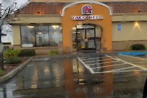 Taco Bell image