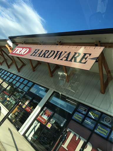 Hardware Store «Trio Hardware and Paint», reviews and photos, 1032 Old Country Rd, Plainview, NY 11803, USA