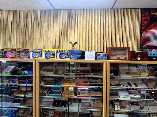 Vaporizer Store «SMOKERS HEAVEN, VAPE SHOP & SMOKE SHOP Middletown, NY», reviews and photos, 690 NY-211 #5, Middletown, NY 10941, USA