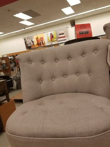 Department Store «T.J. Maxx», reviews and photos, 1334 Park St, Stoughton, MA 02072, USA