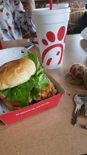 Fast Food Restaurant «Chick-fil-A», reviews and photos, 7125 Forest Hill Ave, Richmond, VA 23225, USA