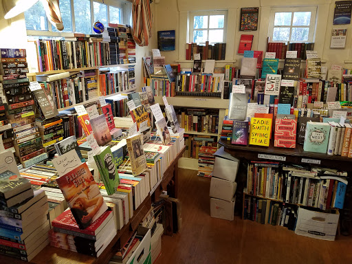 Antiquarian bookshops in Portland