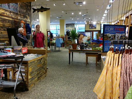 Clothing Store «Orvis», reviews and photos, 142 E Ontario St, Chicago, IL 60611, USA