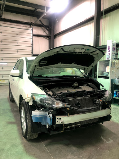 Auto Repair Shop «Complete Car & RV Repair», reviews and photos, 3309 New Town Blvd, St Charles, MO 63301, USA