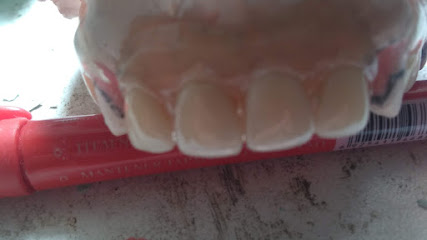 Prótesis dentales Llull
