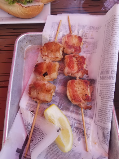 Seafood Restaurant «Dead Dog Saloon», reviews and photos, 4079 US-17 BUS, Murrells Inlet, SC 29576, USA