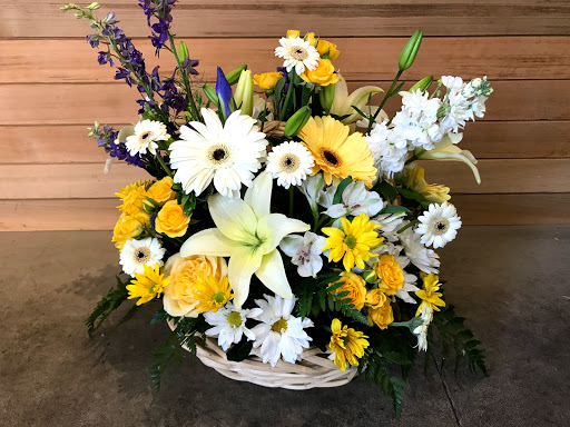 Florist «Flowers by Zsuzsana», reviews and photos, 21300 NW Cornell Rd #1201, Hillsboro, OR 97124, USA