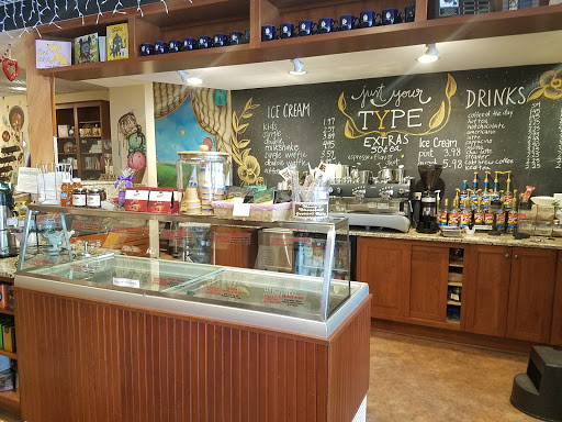 Book Store «Read Between the Lynes», reviews and photos, 111 E Van Buren St, Woodstock, IL 60098, USA