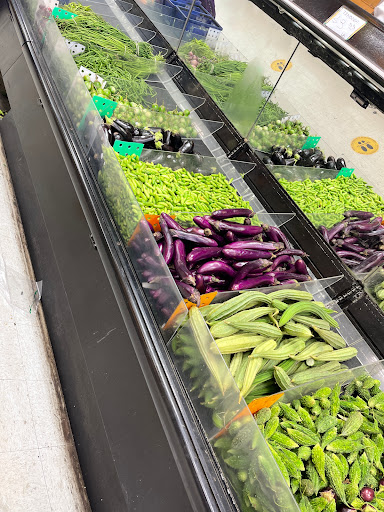 Indian Grocery Store «Patel Brothers», reviews and photos, 1850 S Hurstbourne Pkwy, Louisville, KY 40220, USA