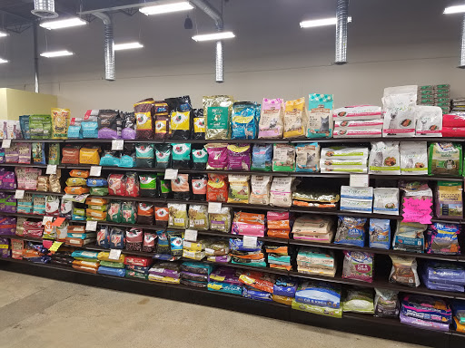 Pet Supply Store «Premier Pet Supply», reviews and photos, 15399 Merriman Rd, Livonia, MI 48154, USA
