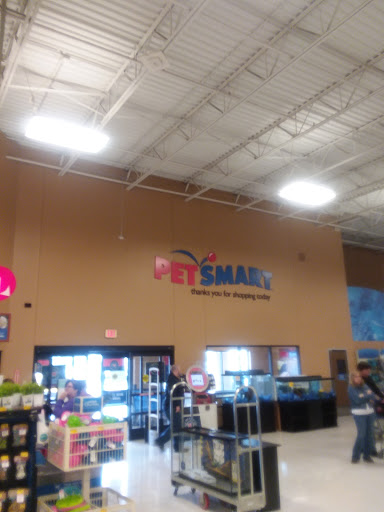 Pet Supply Store «PetSmart», reviews and photos, 215 N Burkhardt Rd, Evansville, IN 47715, USA