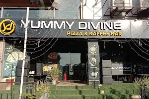 Yummy Divine Pizza & Kaffee Bar image