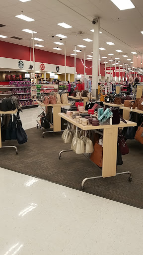 Department Store «Target», reviews and photos, 2209 Howard St, Evanston, IL 60202, USA