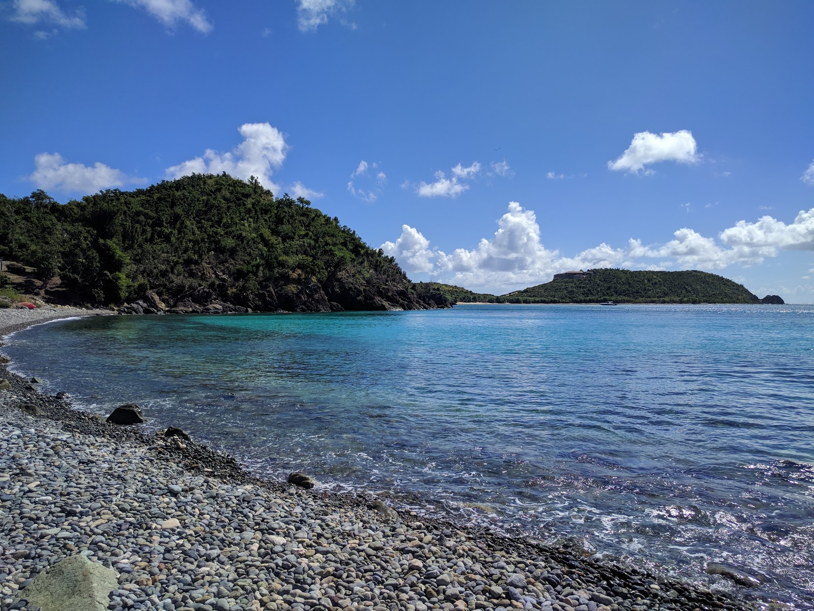 Foto af Klein Bay beach med turkis rent vand overflade