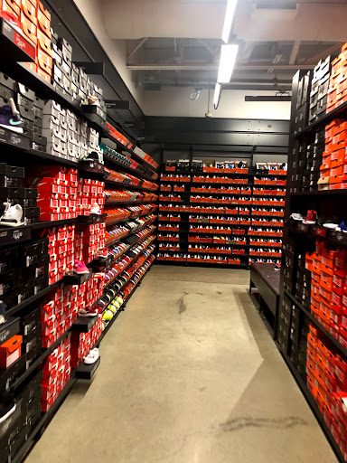 Sporting Goods Store «Nike Factory Store», reviews and photos, 4642 Factory Stores Blvd FF100, Myrtle Beach, SC 29579, USA