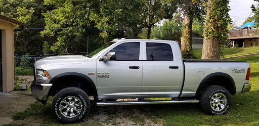 Window Tinting Service «Ledgendary Window Tinting», reviews and photos, 5015 E Victor Dr, Godfrey, IL 62035, USA