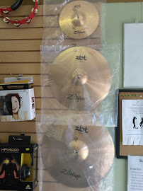 Play Music - Photo 7 - Car repair in Saugus, MA, Nashua