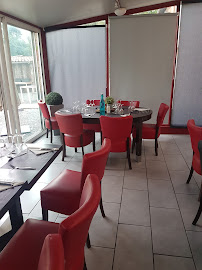 Atmosphère du Restaurant français La Ferme Ô Délices à Mazères - n°10