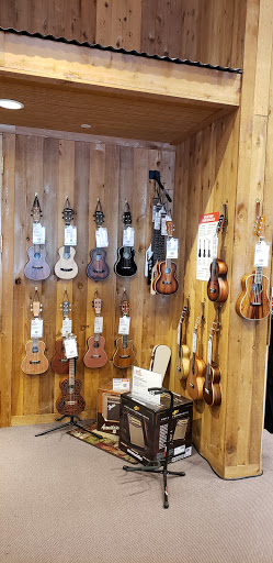 Shopping Mall «Drew 19 Shopping Center», reviews and photos, 21311 US Hwy 19 N, Clearwater, FL 33765, USA