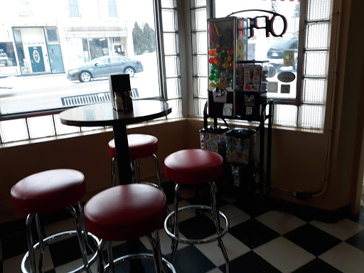 Ice Cream Shop «Mullens Dairy Bar», reviews and photos