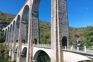 Cize-bolozon viaduct image