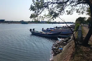 Karaikal Fishing Harbour image