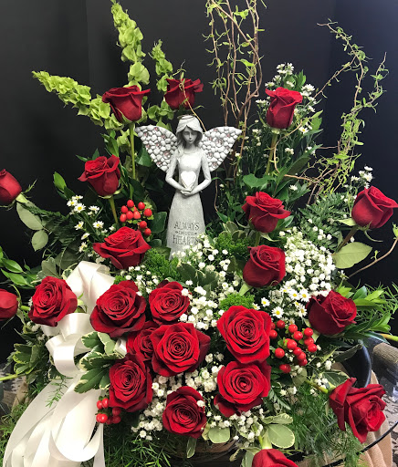 Florist «Seasons Florist & Garden Center», reviews and photos, 1924 Lakeview Ave, Dracut, MA 01826, USA