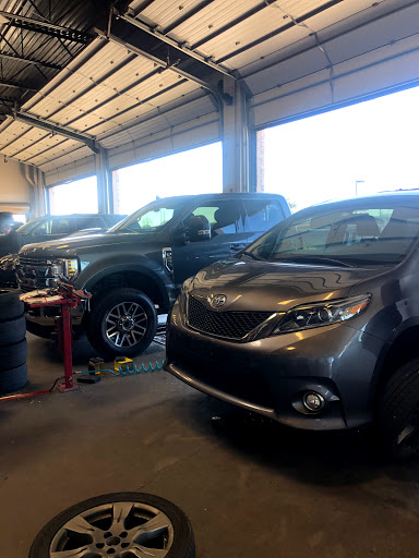 Tire Shop «Discount Tire Store - Roanoke, TX», reviews and photos, 1330 US-377, Roanoke, TX 76262, USA