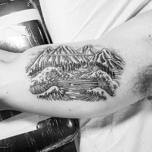 Tattoo Shop «Illuminati Tattoo», reviews and photos, 52 Front St, Santa Cruz, CA 95060, USA