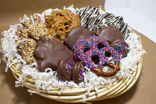 Dessert Shop «Toffee Break Desserts», reviews and photos, 3306 Commercial Ave, Northbrook, IL 60062, USA