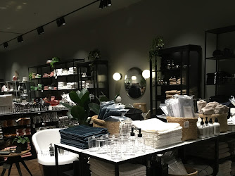 H&M HOME