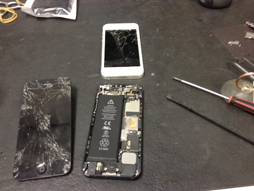 Cell Phone Store «Cracked Myphone Cellphone & Computer Repair IPhone Repair Tablet Repair», reviews and photos, 20949 Norwalk Blvd, Lakewood, CA 90715, USA