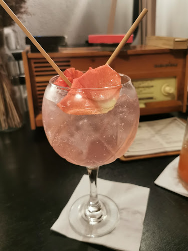 Academy cafe&cocktail bar - Bar