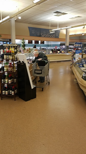 Grocery Store «Stop & Shop», reviews and photos, 653 Hillside Avenue, New Hyde Park, NY 11040, USA