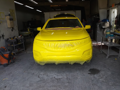 Auto Body Shop «Maaco Collision Repair & Auto Painting», reviews and photos, 1570 N Washington Blvd, Sarasota, FL 34236, USA