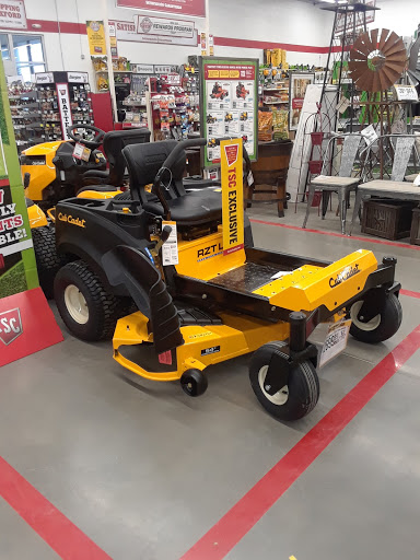 Home Improvement Store «Tractor Supply Co.», reviews and photos, 575 N Lapeer Rd, Oxford, MI 48371, USA