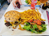 Hamburger du Restaurant Maïnis à Saint-Laurent-du-Var - n°16