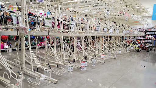 Department Store «Walmart Supercenter», reviews and photos, 1221 Georgesville Rd, Columbus, OH 43228, USA